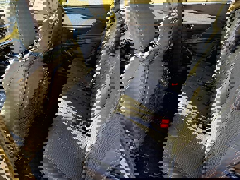 Image Peugeot 5008 2.0 BlueHDi 180 GT EAT8 Matrix leds GPS Carplay Caméra 7 places Régul Adapt Clim auto Gtie 1 an 